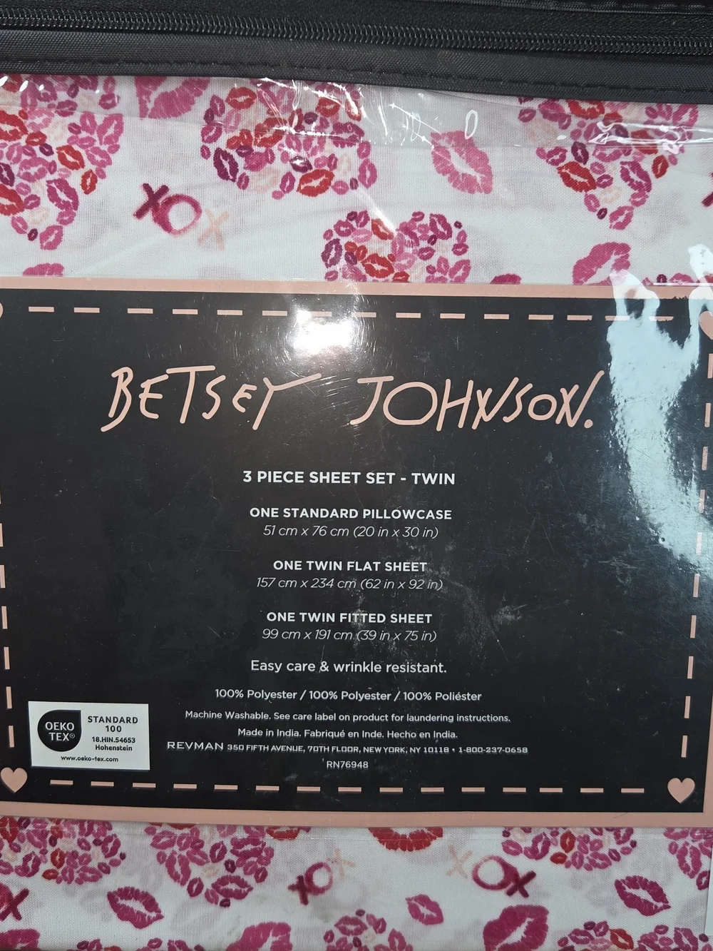 New Betsey Johnson Pink & Red Kiss Print 3 Piece Twin Sheet Set. CP